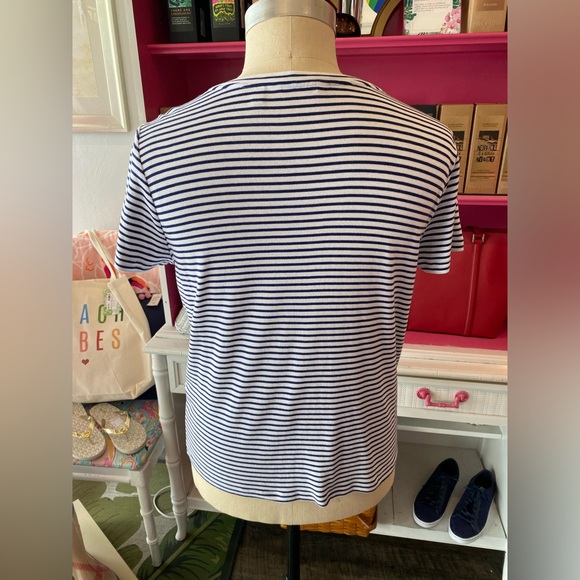 Vineyard Vines size XL Top - Picture 4 of 4